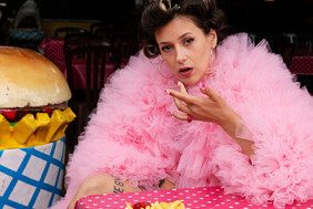 (c) Anne Morgenstern